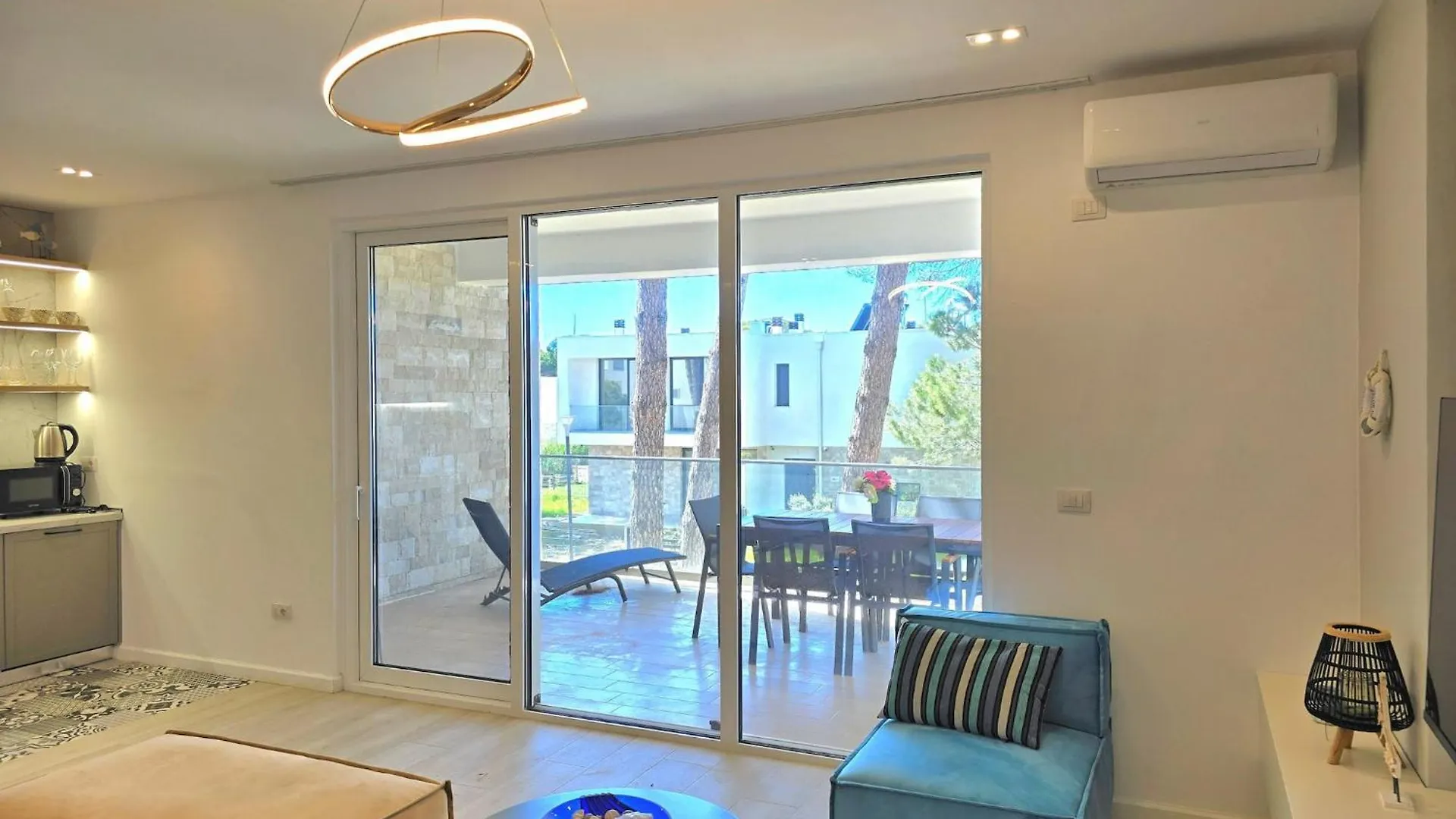 Comfortable Apartment For Six Guests Plazhi San Pietro 0*,